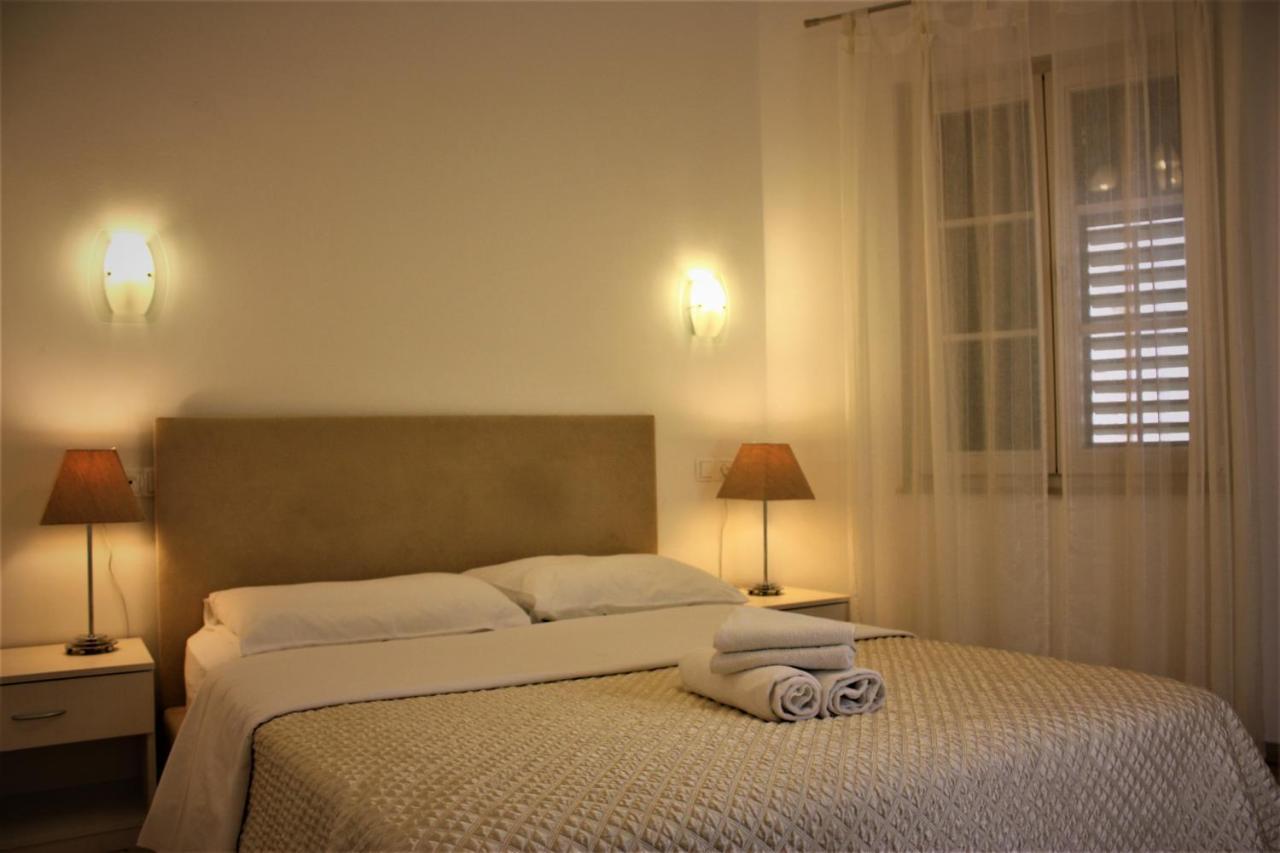 Medulic Palace Rooms & Apartments Šibenik Eksteriør billede